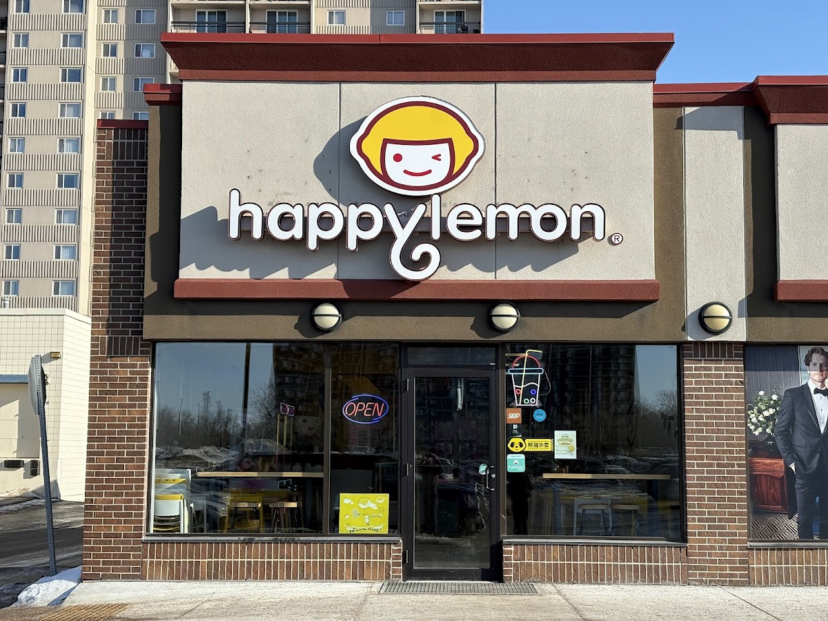 Happy Lemon Winnipeg Polo Park Photos 2